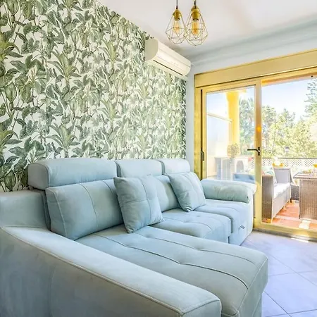 Oleholidays 715 Romana Playa Junto Al Mar Apartment *